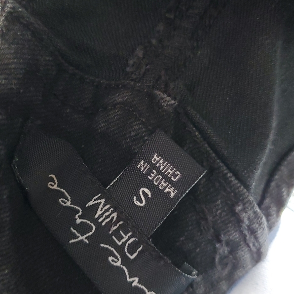 Love Tree Black Denim Overall Shorts - Picture 11 of 11